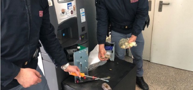 Arrestato “ladro di merendine” seriale, danni per 20mila euro