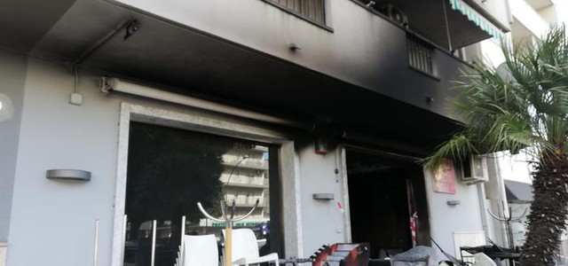 Bar in fiamme, è la seconda volta in un mese