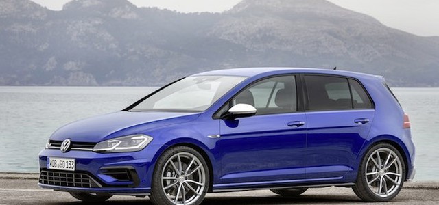 La VW Golf è l'auto più ricercata sul Web dagli italiani nel 2017