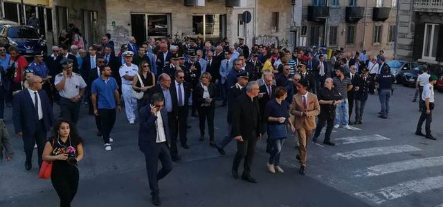 Passeggiata antiraket a Reggio Calabria