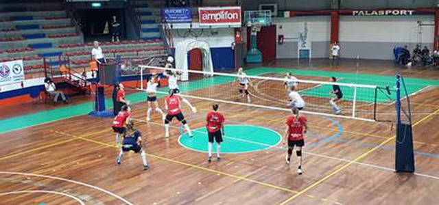 Volley Soverato, successo al torneo "Chapeau 3.0"