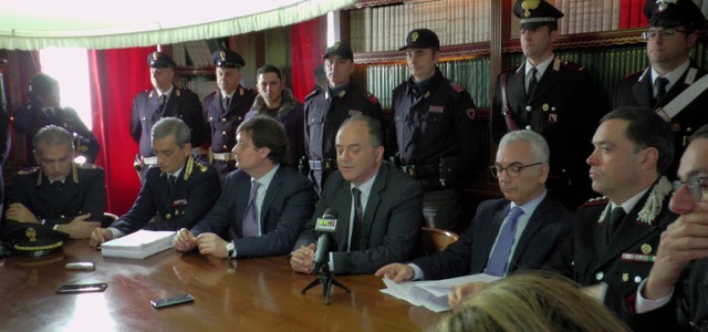 Droga, 51 arresti a Catanzaro. Gratteri: "Catanzaro è più libera" (VIDEO)