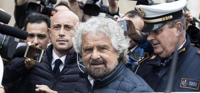 Grillo: "Elezioni a giugno, la pazienza degli italiani ha un limite"
