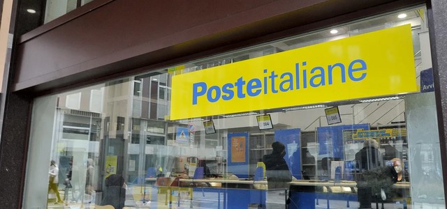 Poste Luce e Gas, contratti disponibili anche nei 183 uffici postali della provincia di Catanzaro e Vibo Valentia