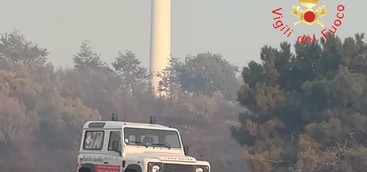Vasto incendio divampato sulle montagne tra i comuni di Caraffa e  Maida