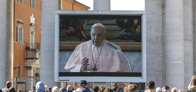 La preghiera del Papa per la prima volta in streaming
