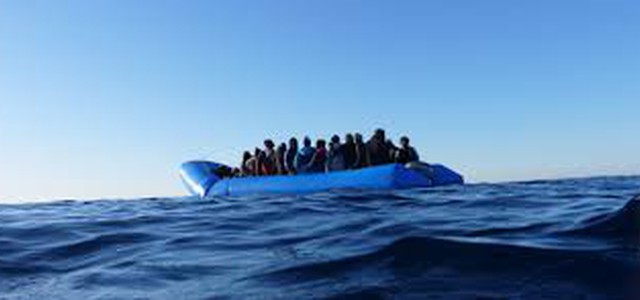 Migranti: 72 persone soccorse a Crotone
