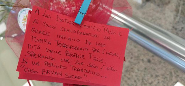 Aggressione ad anziana: ignota manda fiori a procuratore, 'grazie'