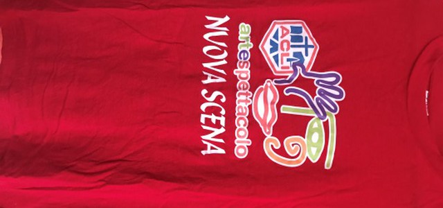 Anche Acli NuovaScena Catanzaro Arte e Spettacolo con la maglietta rossa 