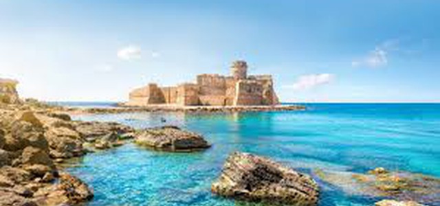 TURISMO: SONDAGGIO PANORAMA/EXPEDIA INCORONA CALABRIA E SALENTO