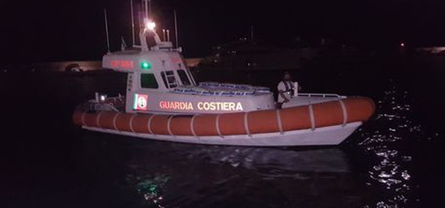 Su costa Crotone arrivati 56 migranti