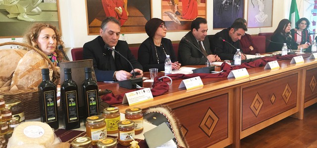 Presentata “E... state ad Amaroni”