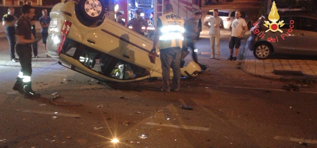 Scontro tra auto a Lamezia, tre feriti