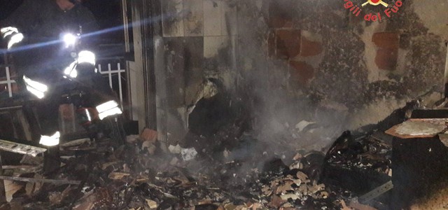 Incendio in appartamento a Lamezia
