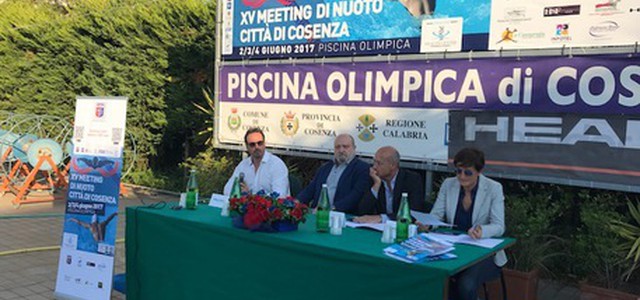 Nuoto: presentato meeting "Città Cosenza"