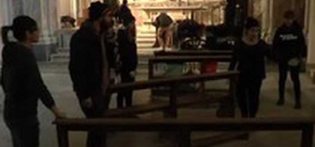 Occupata chiesa per ospitare senzatetto