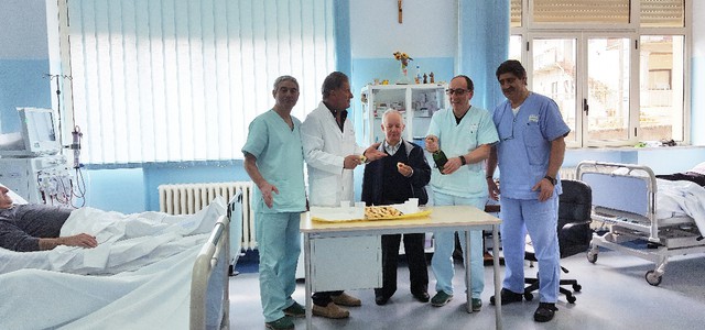 25 anni dopo essere stato trapiantato festeggia in reparto