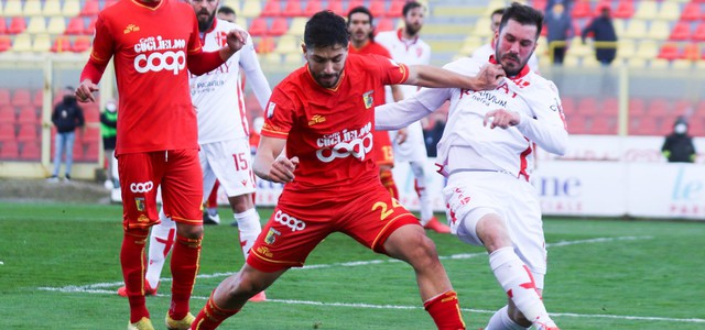 Giudice sportivo, terza ammonizione per Sounas e Bayeye