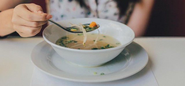 Rischio listeria nel minestrone surgelato: si allarga il ritiro di lotti in Europa