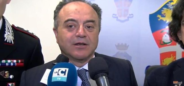 Gratteri: "Fidatevi, ci siamo organizzati. Ora fate vostra parte e denunciate" (VIDEO)