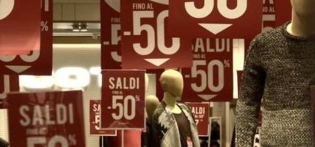 Domani al via i saldi invernali in Calabria, ecco i consigli del Comitato Difesa Consumatori