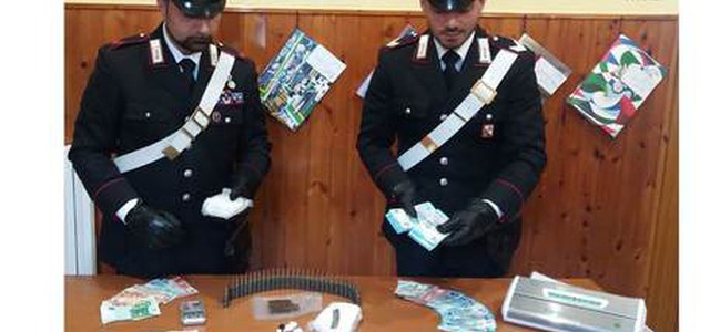 Mezzo chilo di cocaina in casa, arrestato