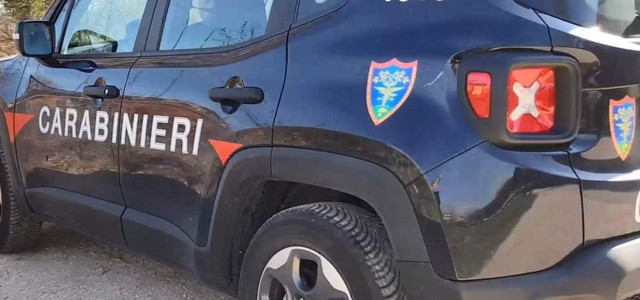 Abusi edilizi in un fabbricato ristrutturato, 4 persone deferite