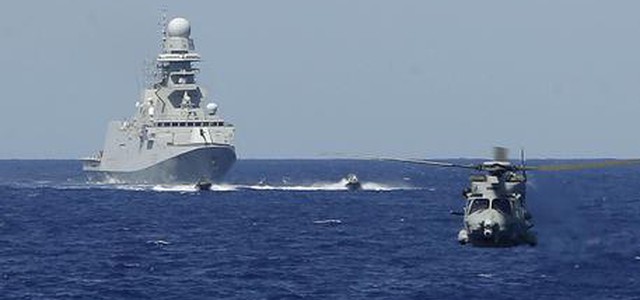 Via missione navale in Libia, ma Haftar minaccia bombardare