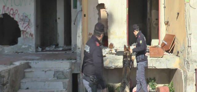 Controlli della Polizia sul territorio: 12 alloggi di viale Isonzo occupati abusivamente