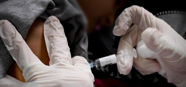 Iss, parere favorevole a ridurre i vaccini obbligatori da 12 a 10