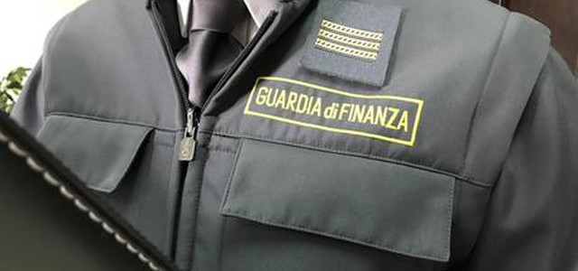 Finanziamenti illeciti, sequestrate somme