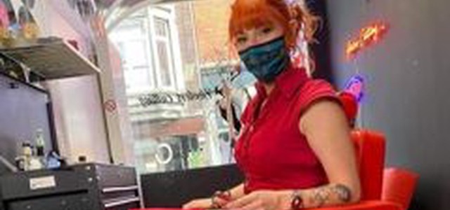 Rabbia per suicidio di Alysson: " "È il simbolo dei dimenticati della crisi"