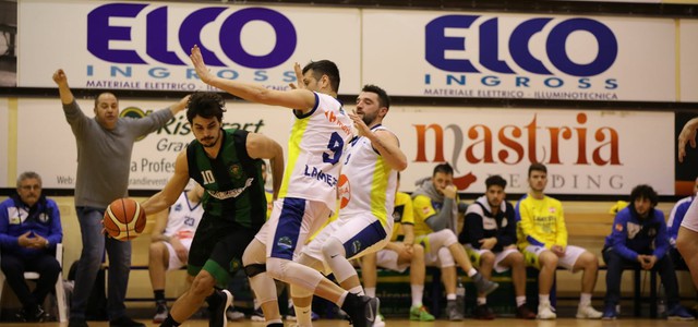 Buona la prima sulla panchina giallo blu per coach Ragusa