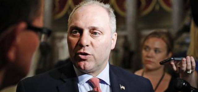 Usa: sparatoria vicino Washington, deputato colpito