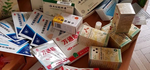 Viaggiava 38 kg farmaci cinesi,denuncia