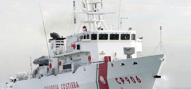 Migranti, 39 iracheni sbarcati a Reggio