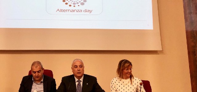 Camera Commercio Cs seconda in Italia per dirigenti scolastici iscritti ad Alternanza scuola-lavoro