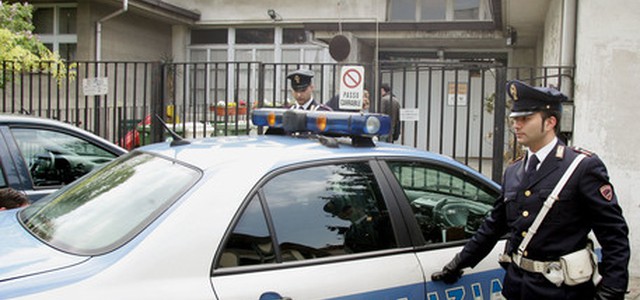 Bambina maltrattata, arrestata donna