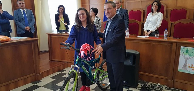 “C'era una volta un rifiuto”, premiati studenti