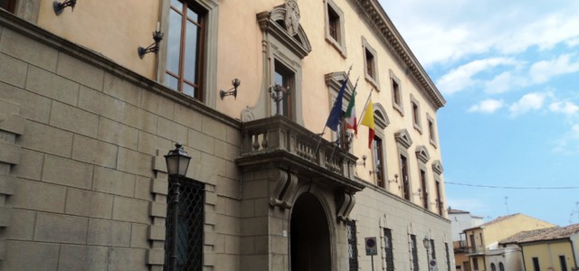 Scuola, Carrozza e Longo: "Amministrazione pronta per riaprire i plessi in sicurezza e assicurare i servizi alle famiglie"
