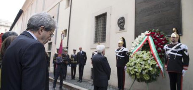 Moro: Gentiloni, la sua uccisione pesa sulla coscienza della Repubblica