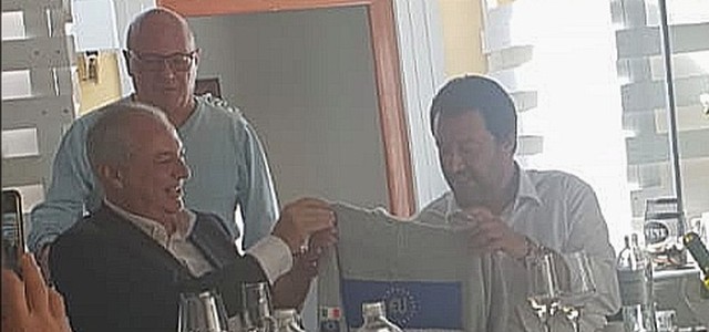 Matteo Salvini fa outing a pranzo: EU SU E CATANZARU (Video esclusivo)