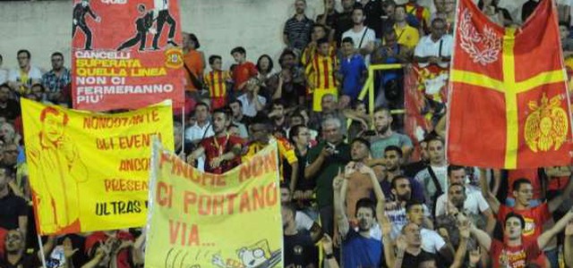 Catanzaro - Catania, posticipato l'orario di apertura dei botteghini