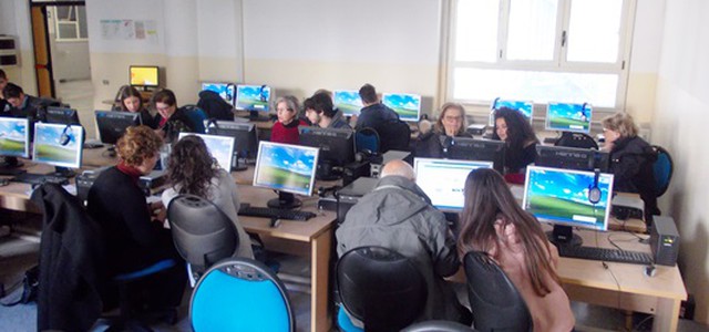 Nonni su internet, corso Anteas e liceo "Siciliani"