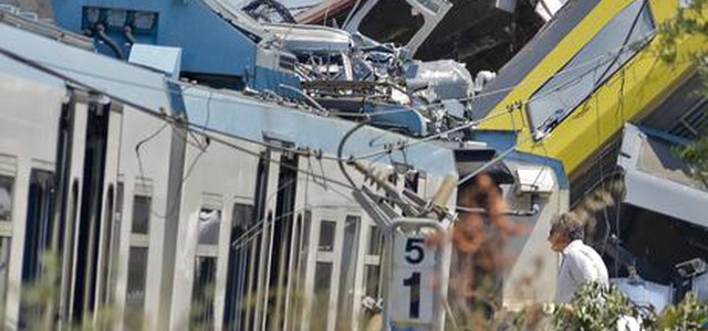Strage treni, capostazione torna a lavoro