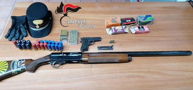Aveva pistola in garage, arrestato 55enne