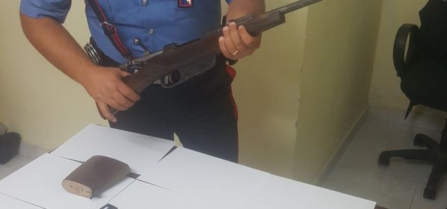 Deteneva un fucile clandestino, arrestato dai Carabinieri a Scandale