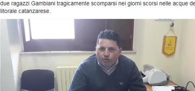 Riccio lascia l'aula durante ricordo per ragazzi gambiani annegati: "No onore a chi spaccia droga"