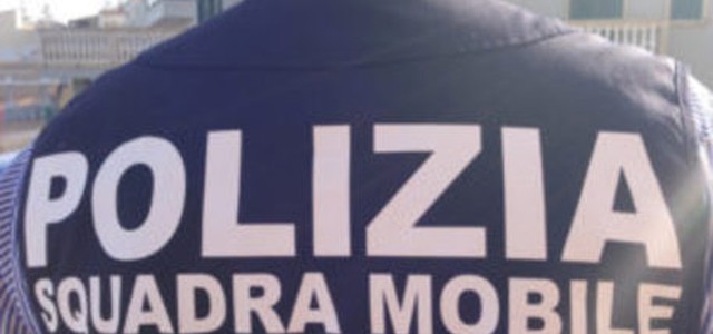 Furto in appartamento, due arresti