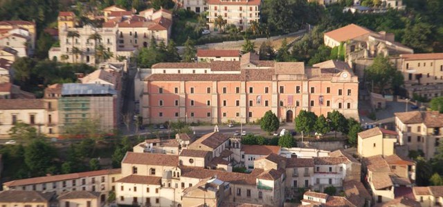 La Regione ha presentato lo Studio di fattibilità del nuovo ospedale al Sindaco di Cosenza 